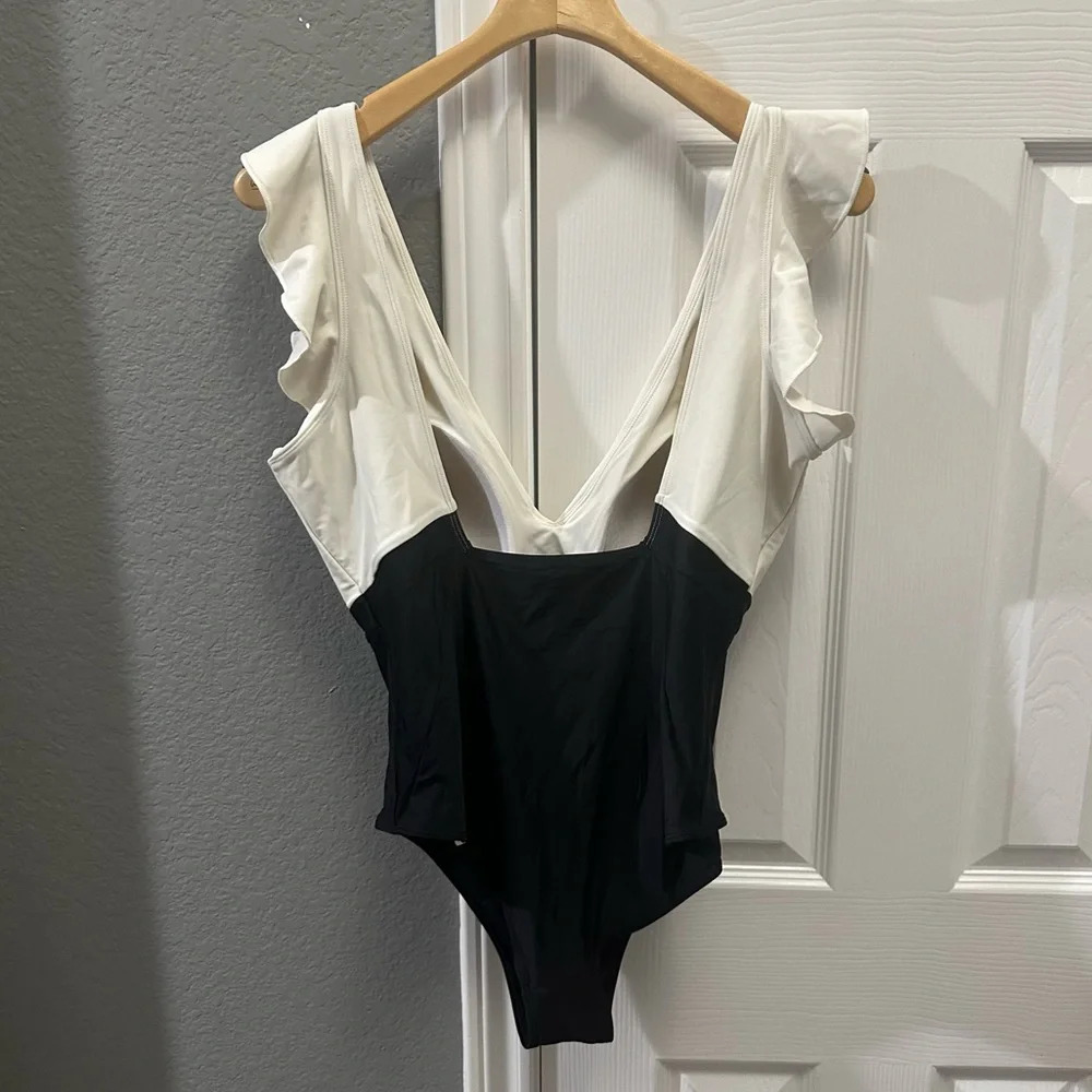 Summersalt The Ruffle Backflip Plus Size Swimsuit… - image 5